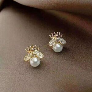 Charming Gold Honey Bee Studs Earrings with a Faux Pearl Accent